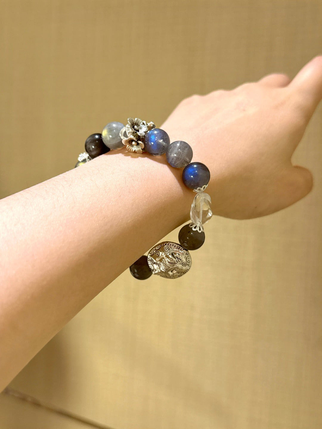 ▫️▪️ Labradorite silver obsidian white crystal bracelet